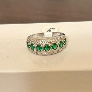 Size 8.25 Diamond & Green Emerald Gemstone Ring S925 Sterling Silver Plate NWOT